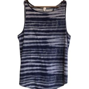 Under Armour Loose Tie Dye Workout Running Tank Blue Large Wrap Back Shirt Top